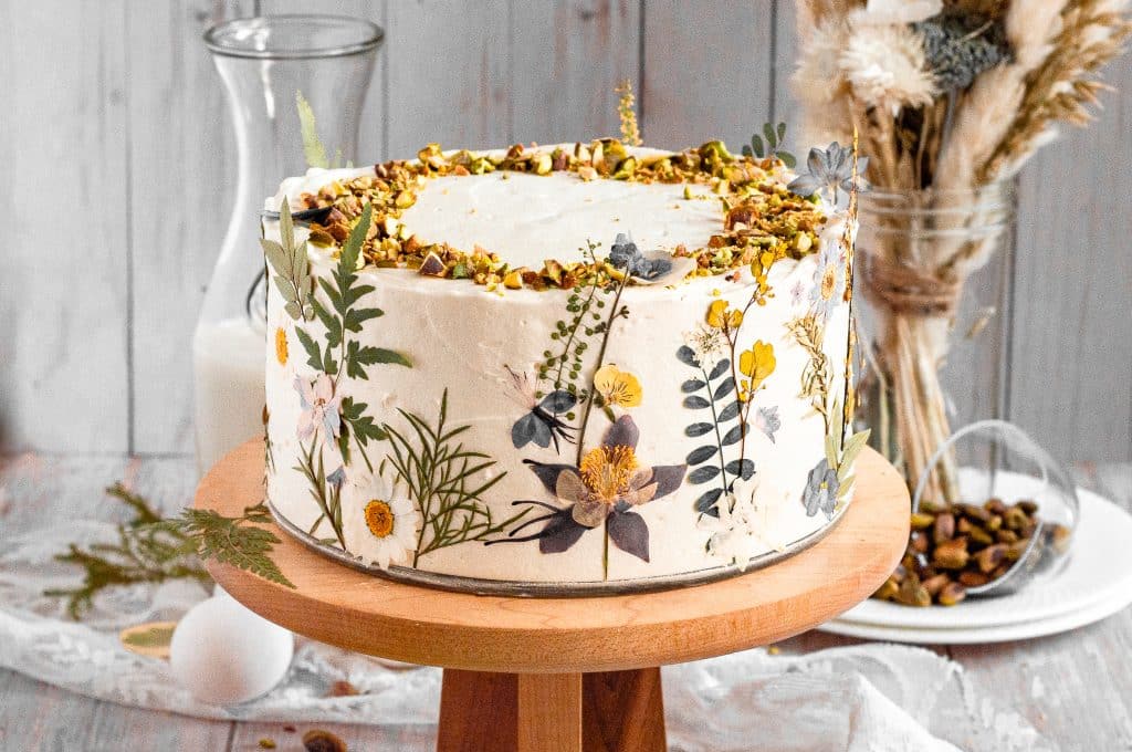 Honey Pistachio Cake - BeeMaid