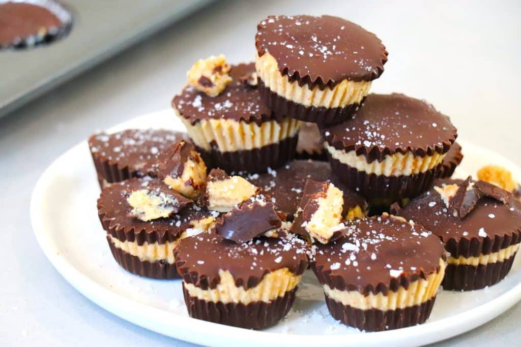 Frozen Peanut Butter Yogurt Cups - BeeMaid